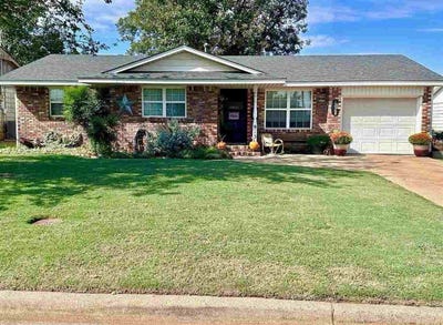 /international/us/913-n-13th-st-frederick-ok-110106256372/