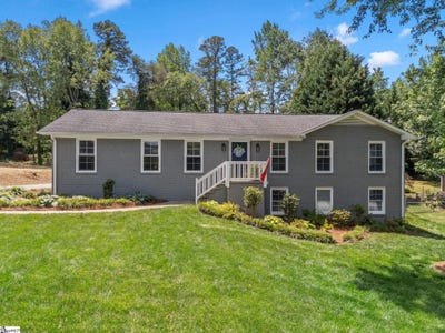 /international/us/108-churchill-avenue-greer-sc-110108411874/