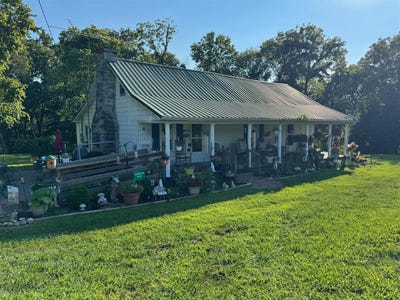/international/us/5321-judio-road-burkesville-ky-110101812464/