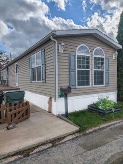 /international/us/3427-w-117th-street-merrionette-park-il-110107818879/