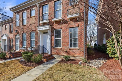 /international/us/238-welton-way-mooresville-nc-110105367006/