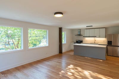 /international/us/402-e-martin-street-raleigh-nc-110108282342/