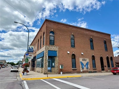 /international/us/259-main-street-e-waterville-mn-110100985607/