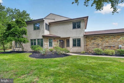 /international/us/81-woodmont-drive-lawrenceville-nj-110119630283/