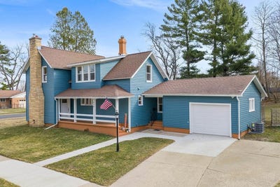 /international/us/646-north-walnut-reedsburg-wi-110106771433/