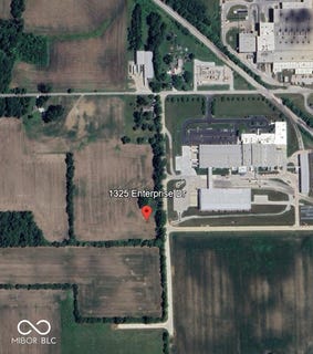 /international/us/1325-enterprise-drive-shelbyville-in-110102186138/