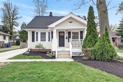 /international/us/20617-stanford-avenue-fairview-park-oh-110107854394/