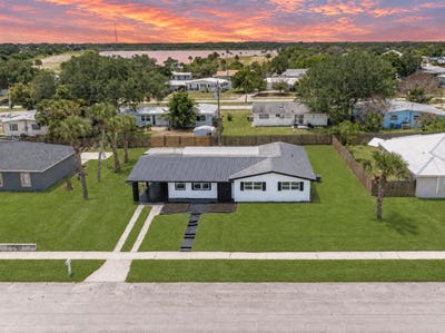 /international/us/375-manly-avenue-sebastian-fl-110119945580/