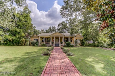 /international/us/127-w-gholson-avenue-holly-springs-ms-110108666066/