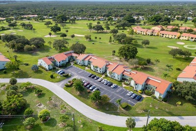 /international/us/5413-se-miles-grant-road-stuart-fl-110107810528/