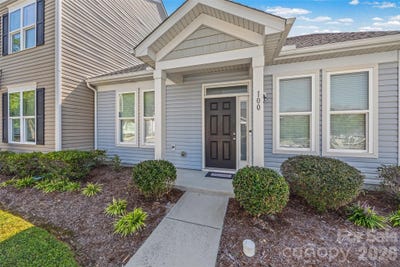 /international/us/100-n-canyon-ridge-drive-mount-holly-nc-110110269942/