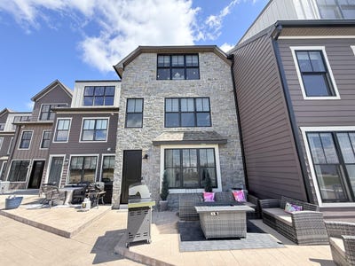 /international/us/5-lennox-way-plattsburgh-ny-110107926097/