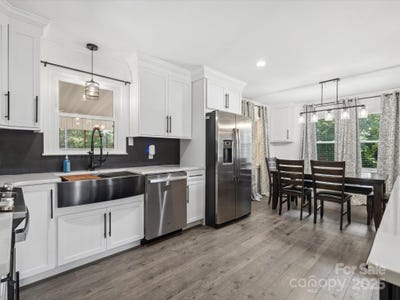 /international/us/1238-carl-allen-road-edgemoor-sc-110099994684/