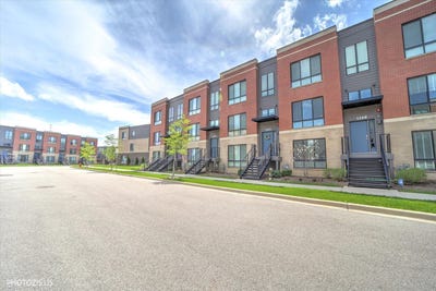 /international/us/1271-catalina-court-schaumburg-il-110108191405/