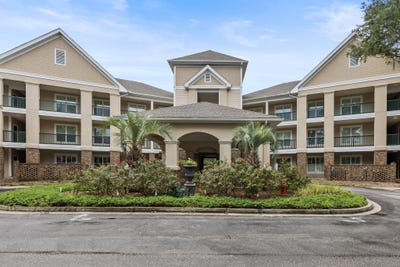 /international/us/1479-long-grove-drive-mount-pleasant-sc-110108987723/