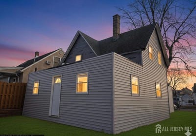 /international/us/693-hanson-avenue-perth-amboy-nj-110107960571/