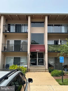 /international/us/7615-fontainebleau-drive-hyattsville-md-110100256586/