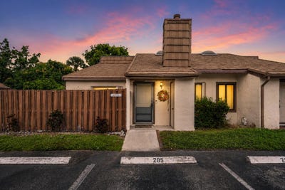 /international/us/4012-palm-bay-circle-west-palm-beach-fl-110119710455/