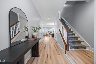 /international/us/621-fallon-grove-way-raleigh-nc-110107391998/