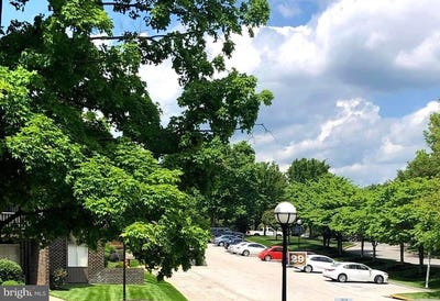 /international/us/29-stonehenge-cir-1-pikesville-md-110108149452/