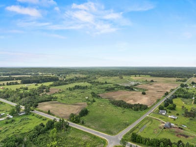 /international/us/3250-17-mile-rd-barryton-mi-110100567637/
