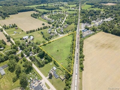 /international/us/10467-willis-road-augusta-twp-mi-110105873908/