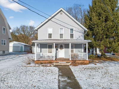 /international/us/309-godfroy-avenue-monroe-mi-110106269561/