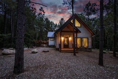 /international/us/72-bear-pine-trail-broken-bow-ok-110108255662/
