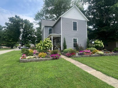 /international/us/14368-main-street-moores-hill-in-110098319591/