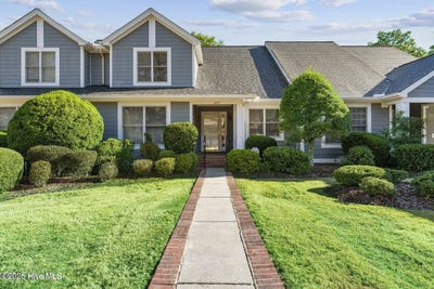 /international/us/227-n-knoll-road-southern-pines-nc-110106446325/