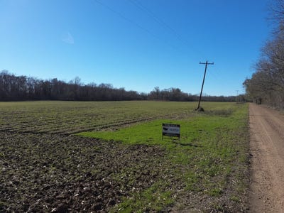 /international/us/1240-willow-lake-rd-jonesville-la-110105638473/