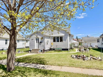 /international/us/310-main-street-norway-mi-110107964357/