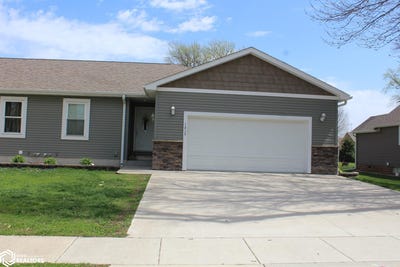 /international/us/1235-front-street-garner-ia-110107276233/