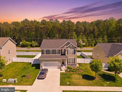 /international/us/20724-hilton-run-court-lexington-park-md-110107487862/