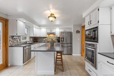 /international/us/4-stonewall-farm-road-mahopac-ny-110106601715/