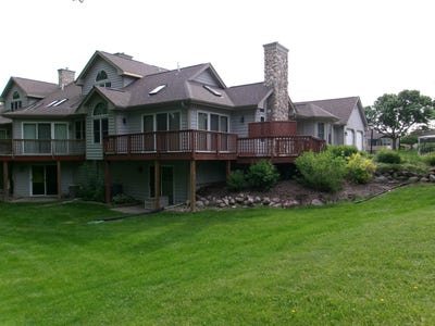 /international/us/620-monroe-street-beaver-dam-wi-110108444707/