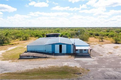 /international/us/1055-s-smith-avenue-hebbronville-tx-110109252353/