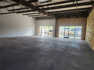 /international/us/2585-miracle-mile-bullhead-city-az-110108189400/