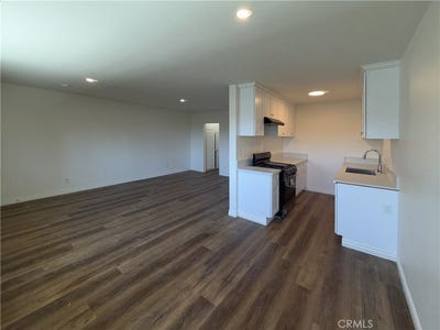 /international/us/1651-golden-gate-los-angeles-ca-110107601472/