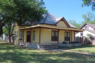 /international/us/401-n-burr-st-nickerson-ks-110107764466/