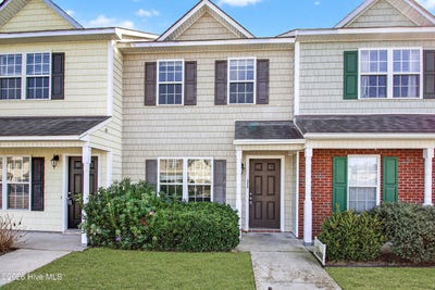 /international/us/502-streamwood-drive-jacksonville-nc-110105936573/