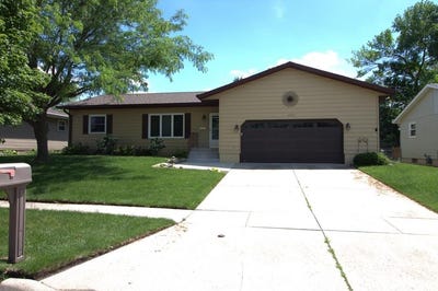 /international/us/2937-22nd-ave-n-fort-dodge-ia-110108612221/