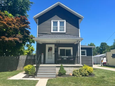 /international/us/41-douglas-street-tiffin-oh-110100679875/