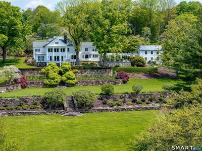 /international/us/155-long-ridge-road-danbury-ct-110108572732/