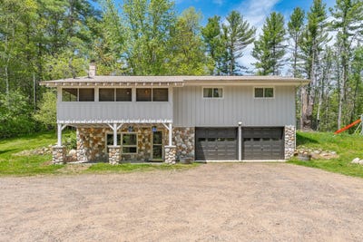/international/us/10820-hwy-70-minocqua-wi-110108442732/