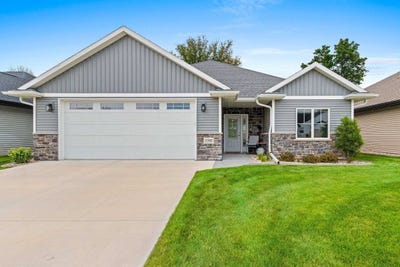/international/us/2592-farmington-way-suamico-wi-110101137449/
