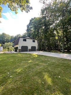 /international/us/8627-crescent-beach-road-pigeon-mi-110108252143/