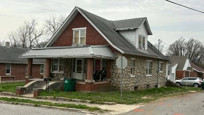 /international/us/200-s-15th-st-bethany-mo-110109180183/