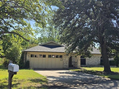 /international/us/719-ridgeway-road-joshua-tx-110110211942/