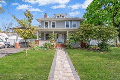 /international/us/537-livingston-street-westbury-ny-110107734943/
